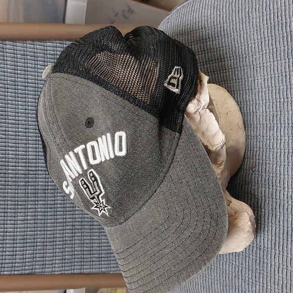 San Antonio sports cap - Picture 2 of 6
